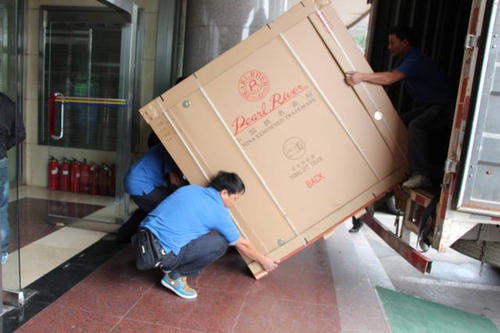喀喇沁钢琴贵重工艺品无忧运